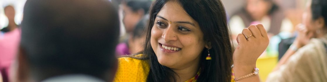 Співробітники компанії "Шелл" під час обіду